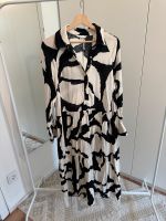 Schwarz/weiß gemustertes Kleid von H&M - Größe S Nordrhein-Westfalen - Lüdenscheid Vorschau