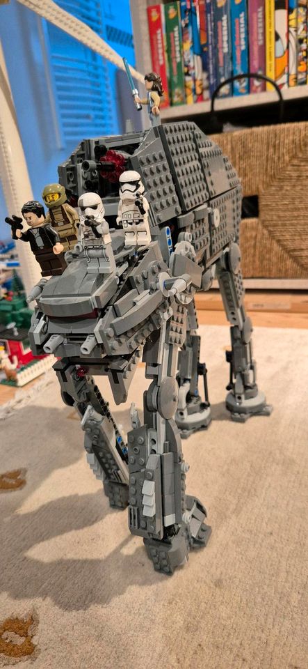 LEGO® Star Wars 75189 First Order Heavy Assault Walker in Hattenhofen