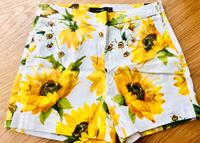Sommerliche Design-Shorts Nizza Sonnenblume von Hallhuber, neu Essen - Bredeney Vorschau