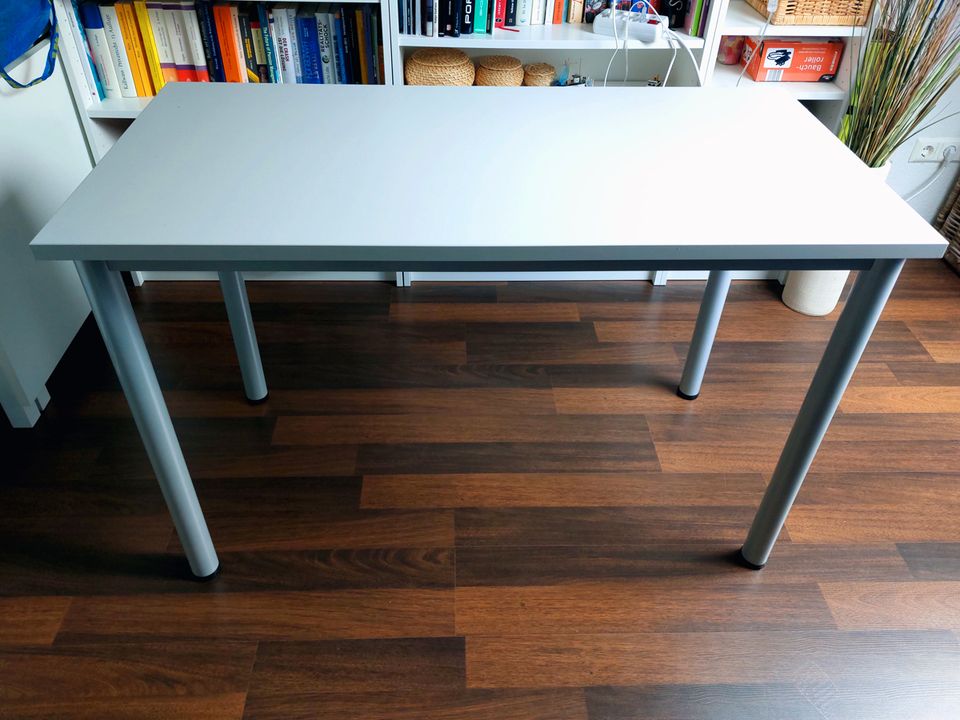 Top Schreibtisch / Bürobeistelltisch 120 x 60 x 78 cm in Frechen