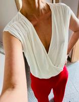Diverse & ausgefallene Bodys Gr. 36/38 Bayern - Geisenfeld Vorschau