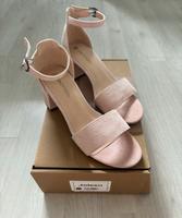 Offene Schuhe Hessen - Aßlar Vorschau