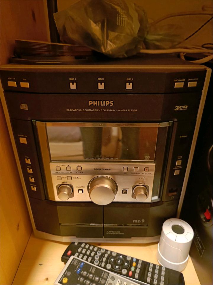 Alte Stereoanlage Philips in Merkendorf