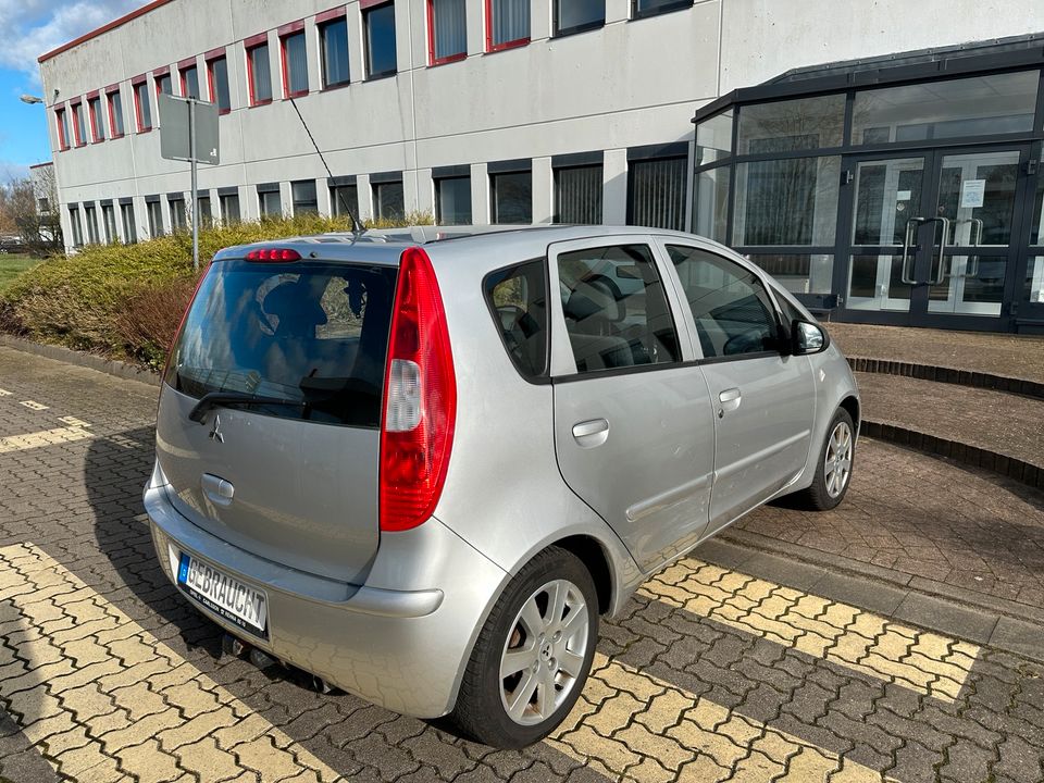 Mitsubishi Colt 1.4 Automatik Klima ZV+Funk elFH elSP AHK SD in Ziesendorf