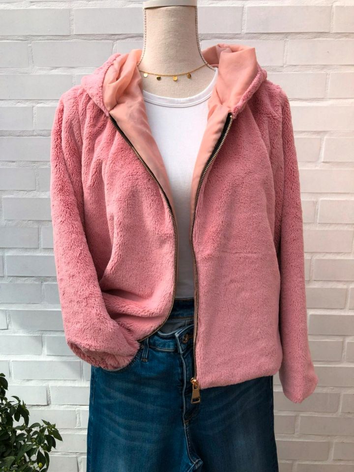 Teddyfell-Jacke, rosa, Gr. S/M/L, neuwertig in Grevenbroich