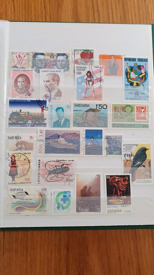 Briefmarkensammlung 250x Briefmarken von 1990 bis 2010 in Halle