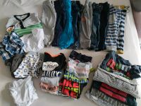 Kleiderpaket Jungen Gr 86 Set Hosen Shirts T-Shirts Nordrhein-Westfalen - Bergheim Vorschau