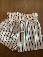Short * S * gestreift * neuwertig * Sommershorts* Hose * Damen Bayern - Ergoldsbach Vorschau