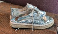 Coole Schuhe Tamaris 37 silber Bast Stoffschuhe Halbschuhe Sommer Baden-Württemberg - Igersheim Vorschau