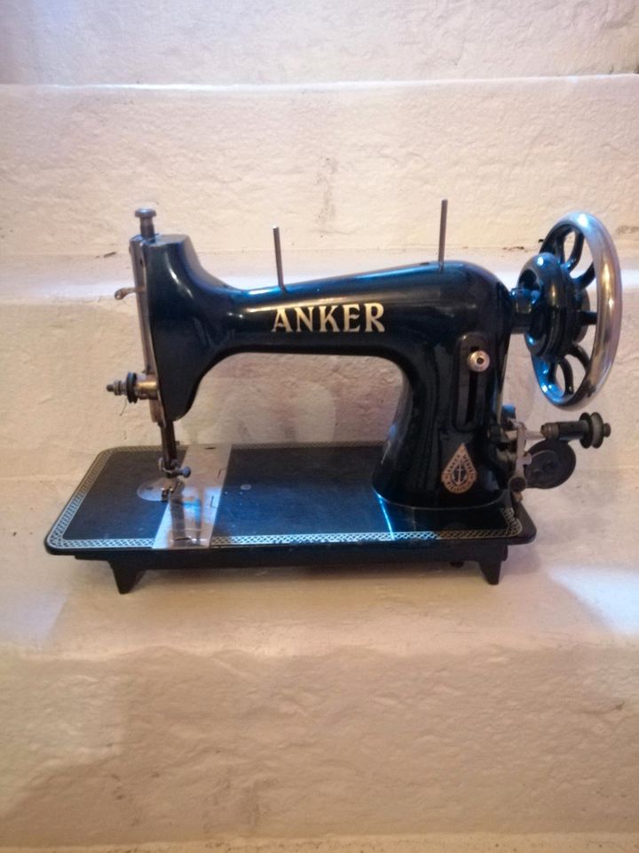 Schöne Vintage Anker Nähmaschine - Dekorationsartikel in Keltern