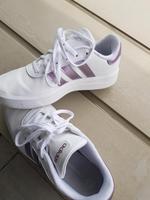 wenig getragene Adidas Sneaker lila/weiß Bayern - Hawangen Vorschau