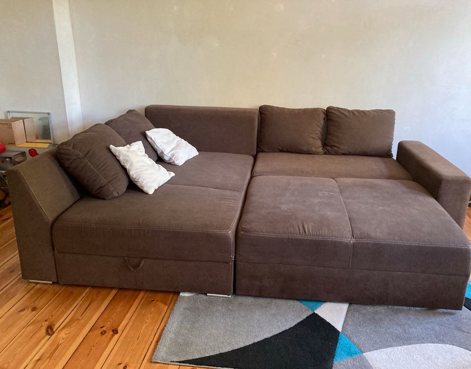 Couch Sofa Ausziehcouch in Berlin