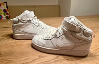 Nike Sneaker, halb hoch, Gr. 38 Düsseldorf - Benrath Vorschau