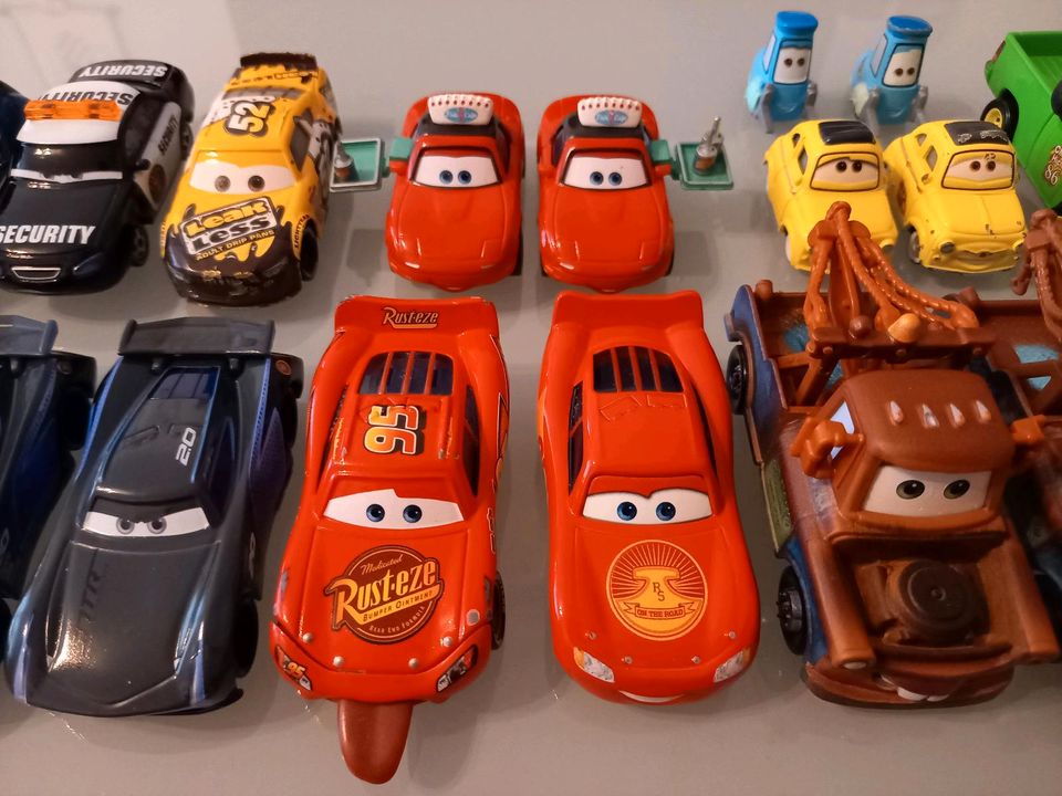 Disney Cars Mattel Konvolut lose Lightning McQueen Hook 1:55 in München