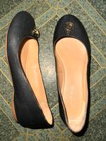 ARMANI Ballerina Schuhe Echtleder Gr 36 Damen Mädchen Berlin - Treptow Vorschau