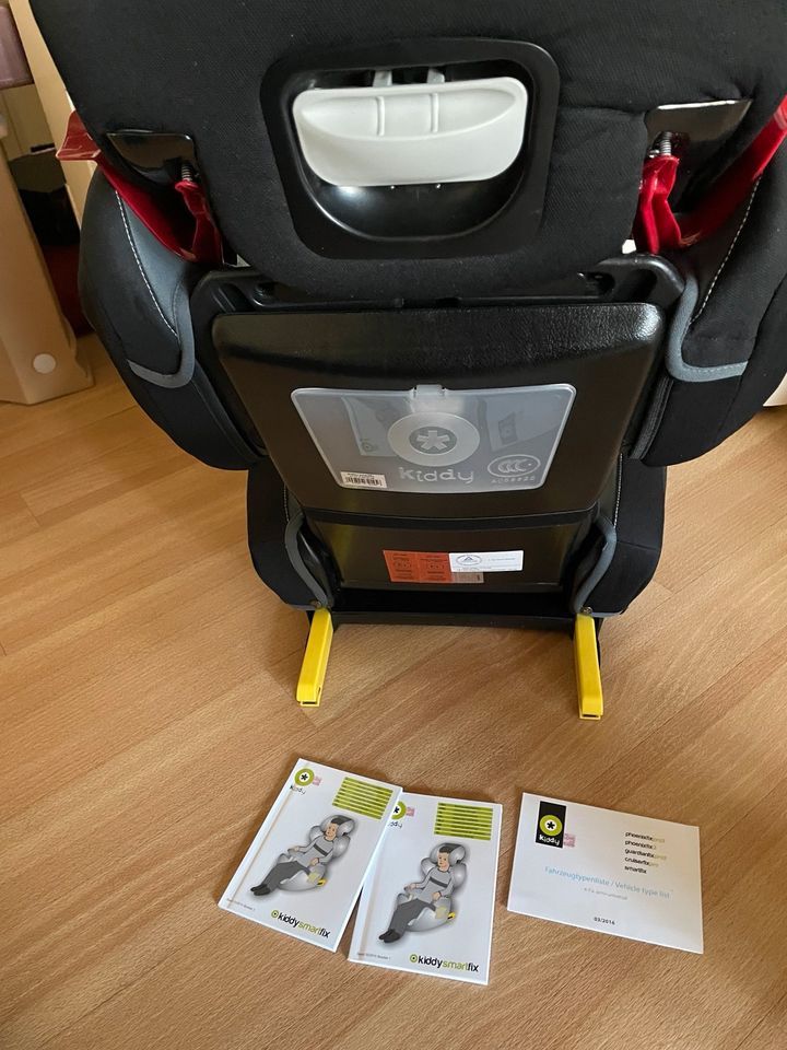 Kiddy Smart Fix - Kindersitz 15-36 Kg - sehr gut erhalten in Hamburg