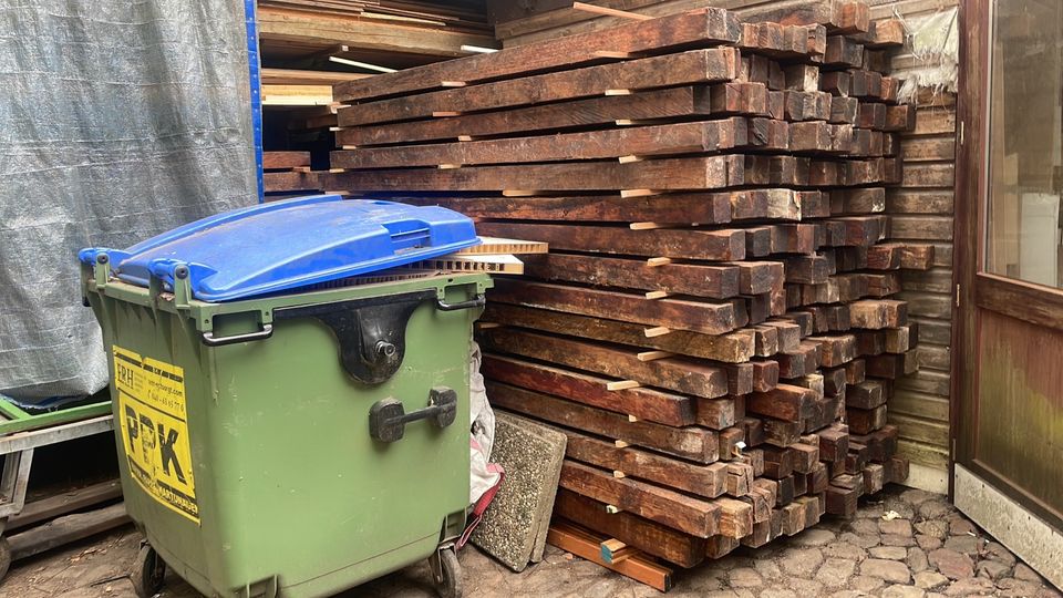 ein Holzbalken Walaba Stauseeholz für 30,00€ Länge 2,5 m in Hamburg