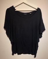 schwarzes T-Shirt mit Fledermausärmeln 44/46 Damen Niedersachsen - Wedemark Vorschau