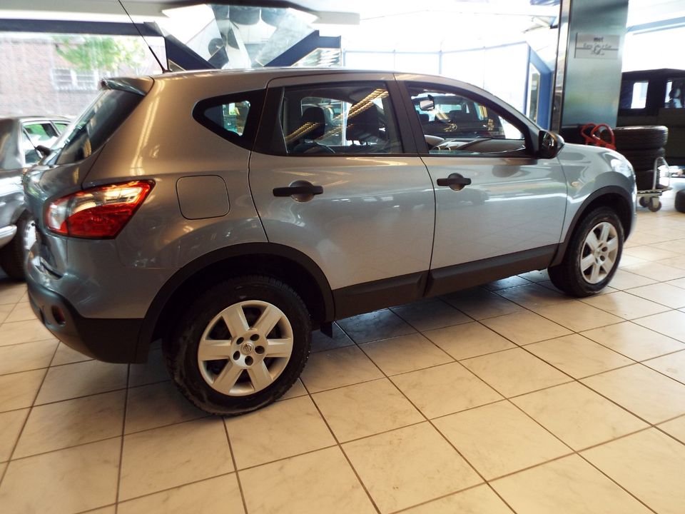 Nissan Qashqai Visia Klima "Famlienfreundliches Auto!" in Hameln