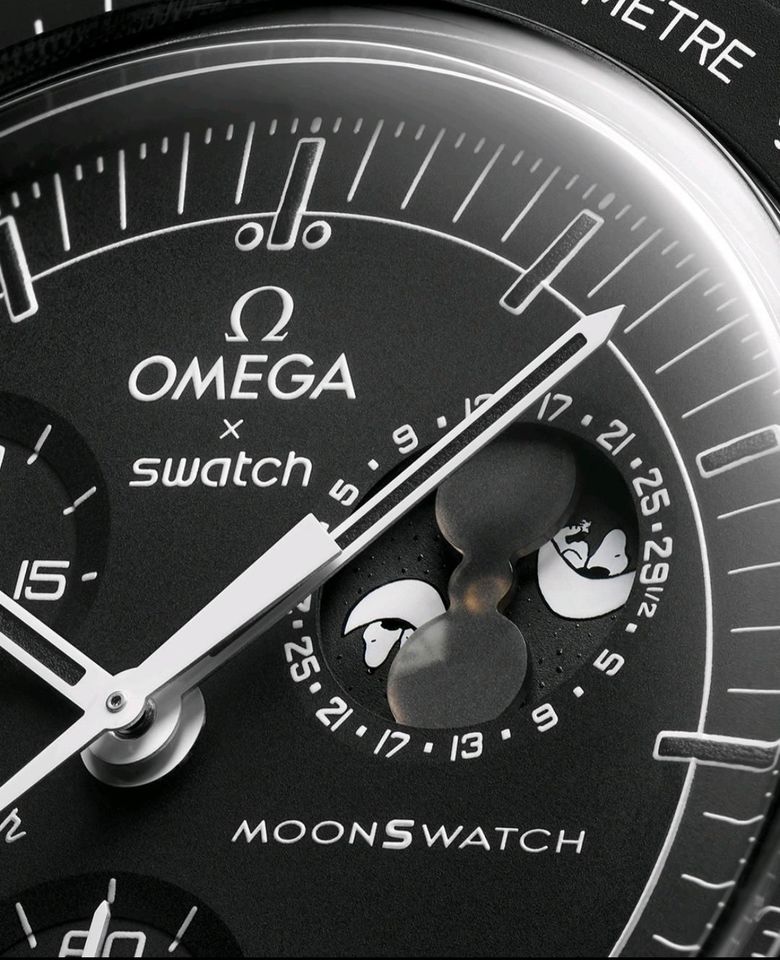 Omega x Swatch Mission to the moonphase Snoopy Black schwarz in Köln