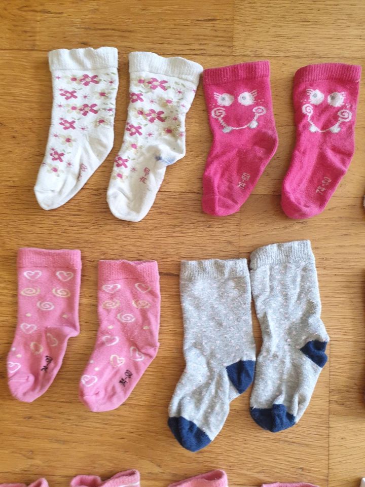 20 Paar Baby Socken Sneaker Kuschel warm in Jork