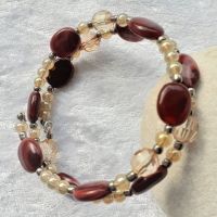 Perlen-Armreifen in rotbraun und bräunlich inkl. Geschenkschachte Sachsen - Pegau Vorschau