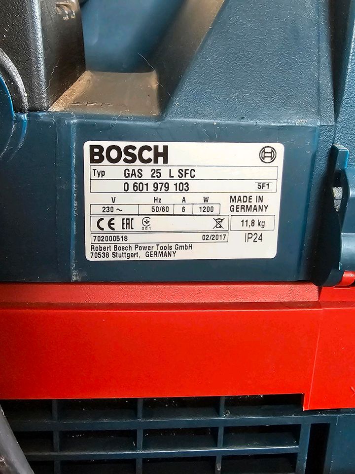 Bosch GAS 25L SFC Nass/Trocken Sauger in Lohra