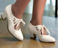 Pumps vintage, elfenbein, Gr. 42, ungetragen Stuttgart - Stammheim Vorschau