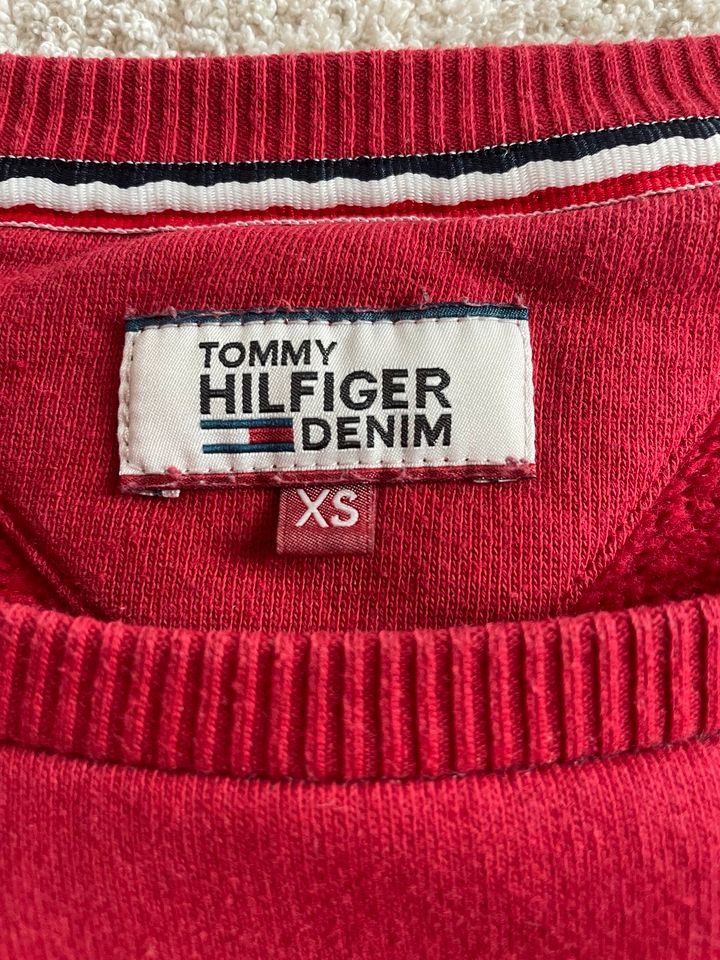 Tommy Hilfiger Denim pullover sweater mit Aufdruck in Regensburg