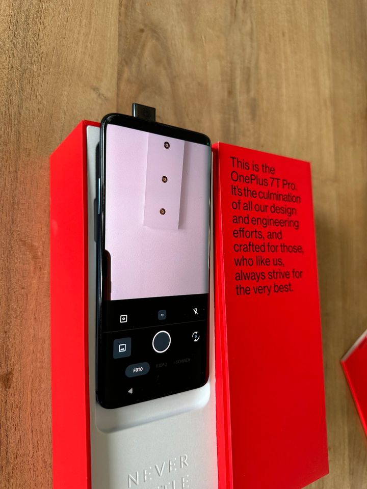 OnePlus 7T Pro * 8/256 GB * Triple +  Pop-up Kamera * LineageOS in Düsseldorf
