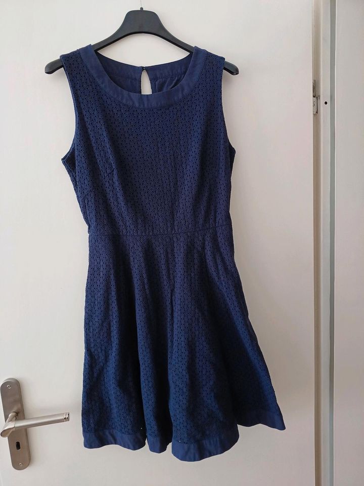 Marie Lund Kleid blau Größe 38 in Osnabrück