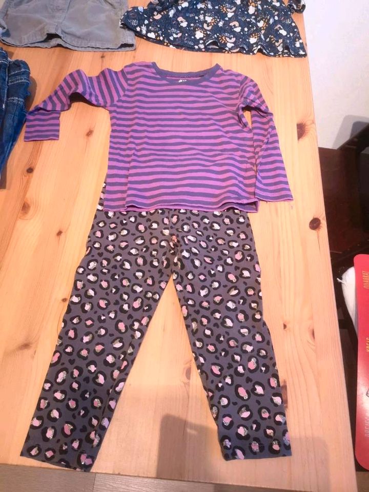 Set Größe 92, 10 Teile, Hose, Kleid, Pullover, Jeans in Bad Zwischenahn