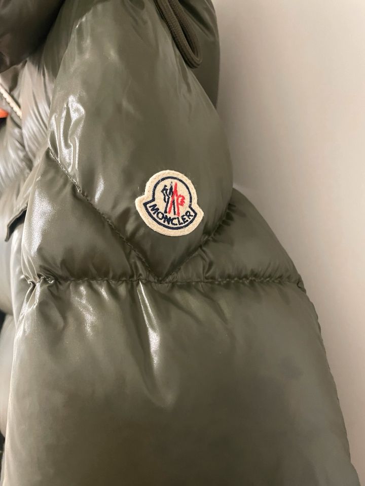 Moncler x Mytheresa Jacke 100 % Original ! in Dortmund