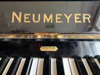Neumeyer Klavier / Piano / Pianino - funktionsfähig & ungestimmt Hessen - Kassel Vorschau