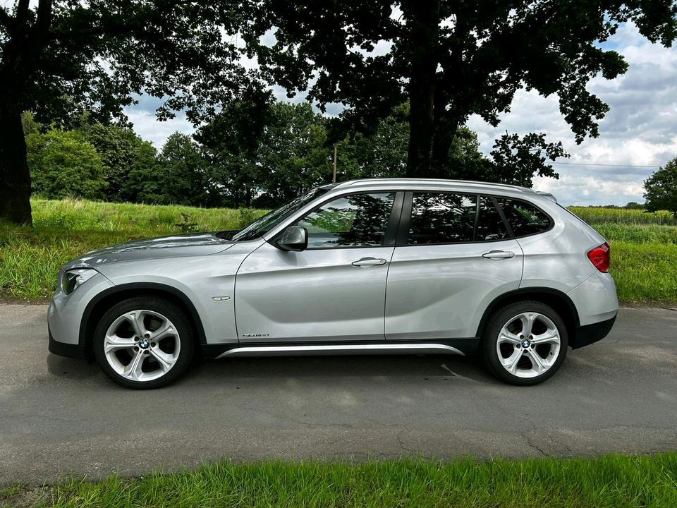 BMW X1 18d SDrive 1. Hand, unfallfrei, SH, Panoramdach, Leder in Apensen