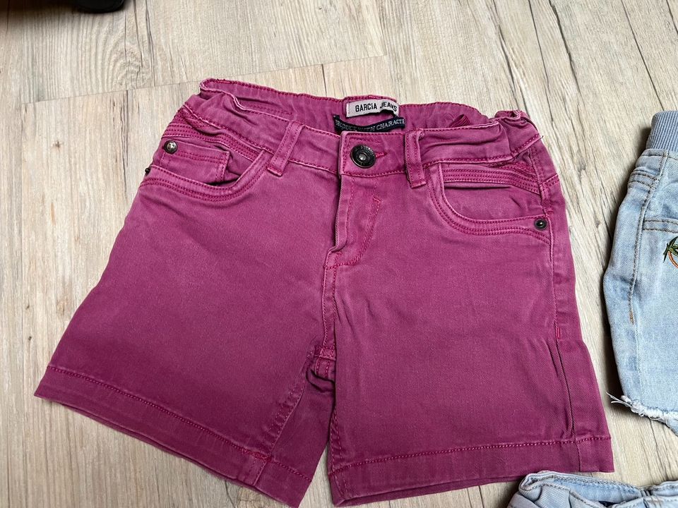 Kurze Mädchen Jeans, 140, 3er Paket, Marke: Garcia & Shein in Birkenau