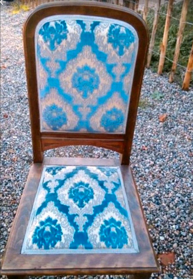 Stuhl antik in Mittelangeln