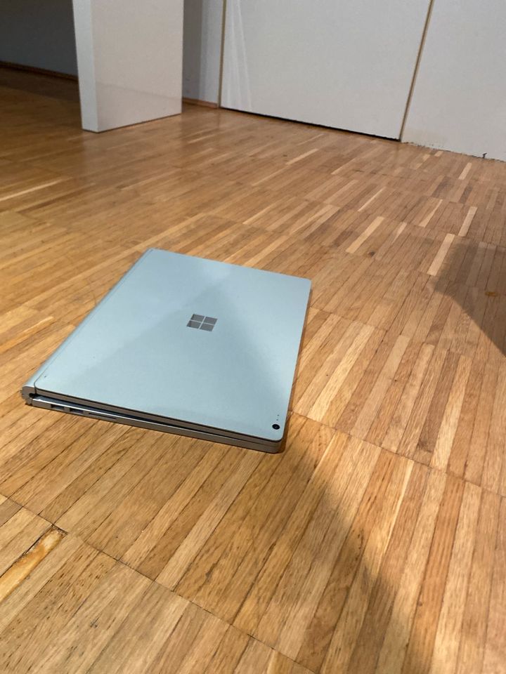 [ VB ]Surface Book 2 mit 500 GB | i7 | 16 ram |  64 bit | Win. 11 in Aachen