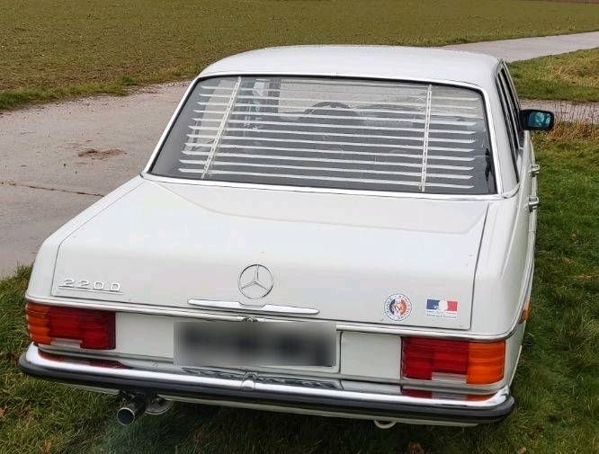 Mercedes  220D /8 W115  Oldtimer unrestauriert in Achern