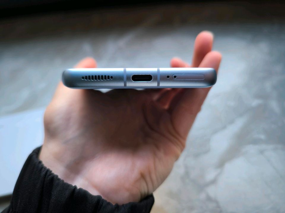 Xiaomi 12 inkl Rechnung und OVP in Burbach