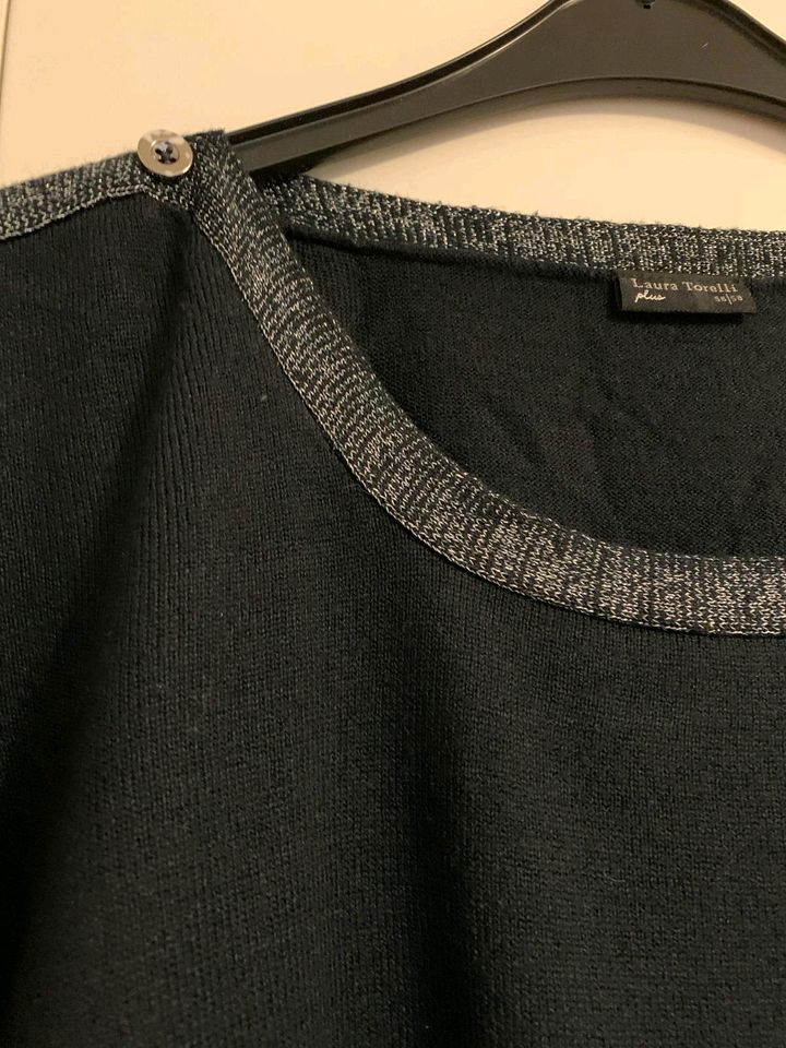 Neuwertig:Laura Torelli Tunika/Pullover/Größe 56-58/Longpullover in Berlin