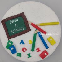 Stifte Bücher Tafel Fondant Schule Einschulung Schulanfang Torte Baden-Württemberg - Eppelheim Vorschau