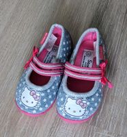 Hello Kitty Hausschuhe / Kinderschuhe Nordrhein-Westfalen - Kaarst Vorschau