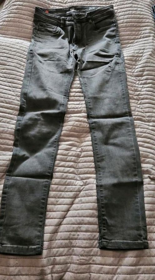 New Yorker jeans grau gr w30/ 32 in Kamp-Lintfort