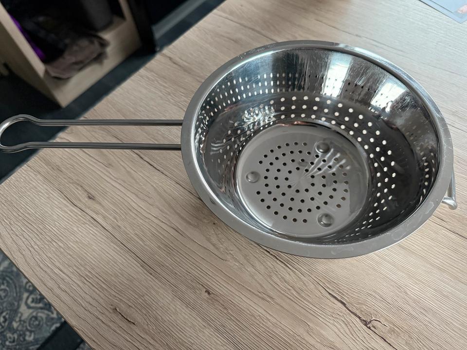Rösle, Sieb mit stabilem Griff 2.0 l 16005, robuste Qualität in Asbach
