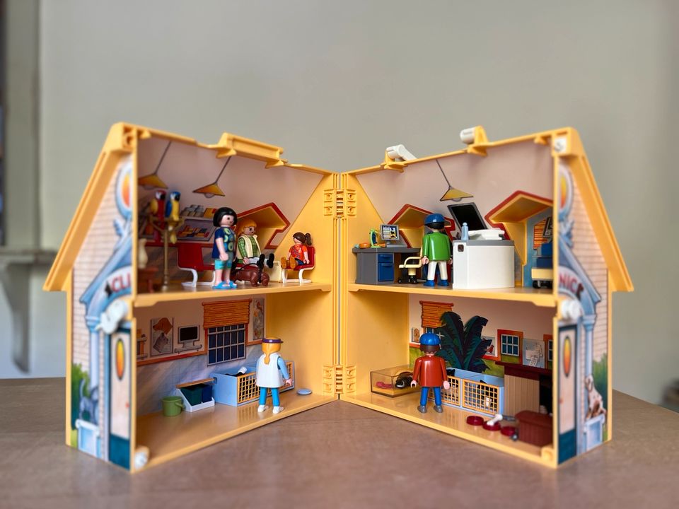 Playmobil mitnehmen Tierklinik + Zubehör in Bad Berka