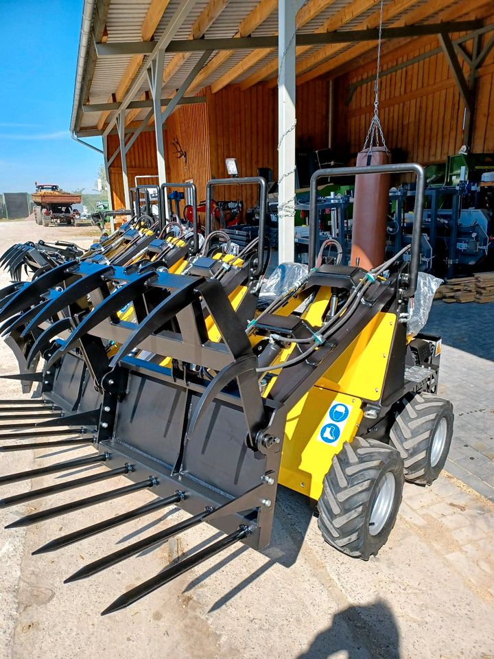 Miniradlader Stier Radlader Hoflader Stalllader in Salzwedel