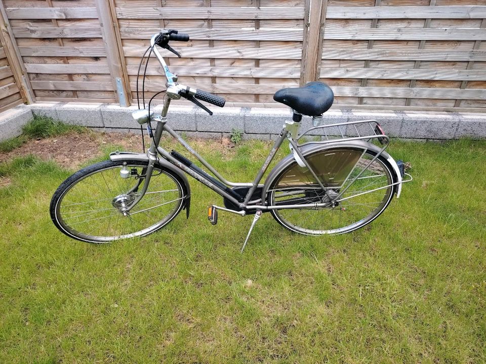 2x Fahrrad der Firma Gazelle Holland in Aldenhoven