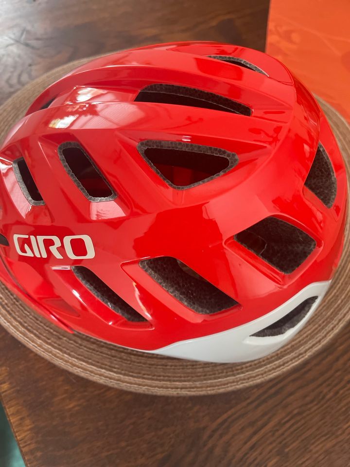 Giro Fahrradhelm • Damen • rot • S • neuwertig in Dortmund