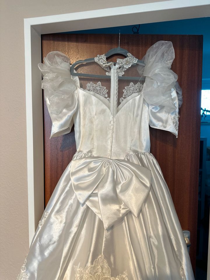 Brautkleid / Hochzeitskleid 90‘er Jahre in Hamburg